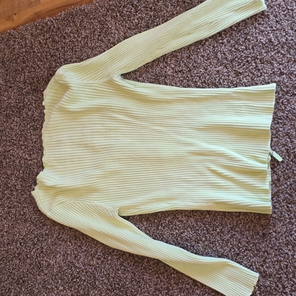 Womens  zip down top - Picture 2 of 4